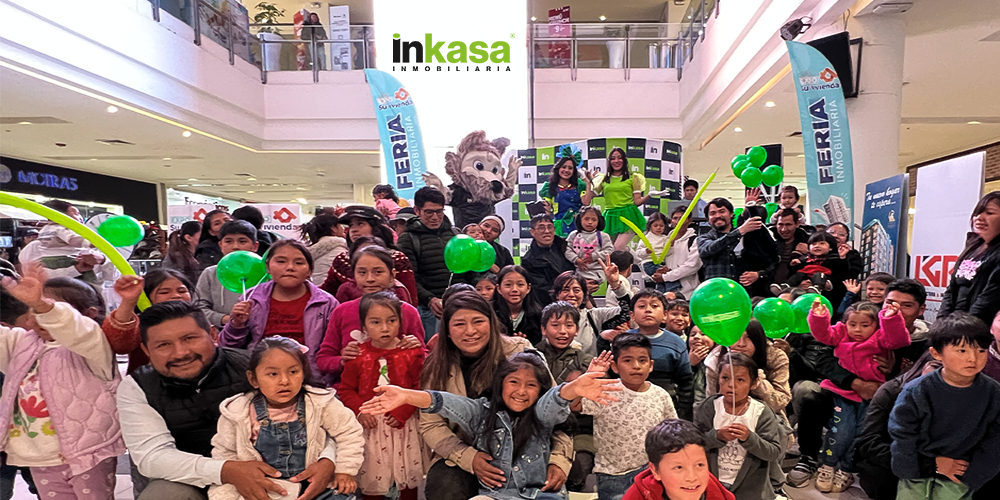 imagen donde aparece niños y sus padres en la Expo Su Vivienda Cusco 2026